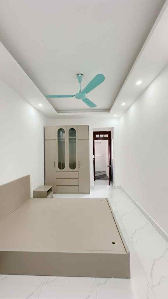 Nhà khu vực Hoàng Văn Thái - DT 25m2 - Giá 6.7 tỷ có thương lượng